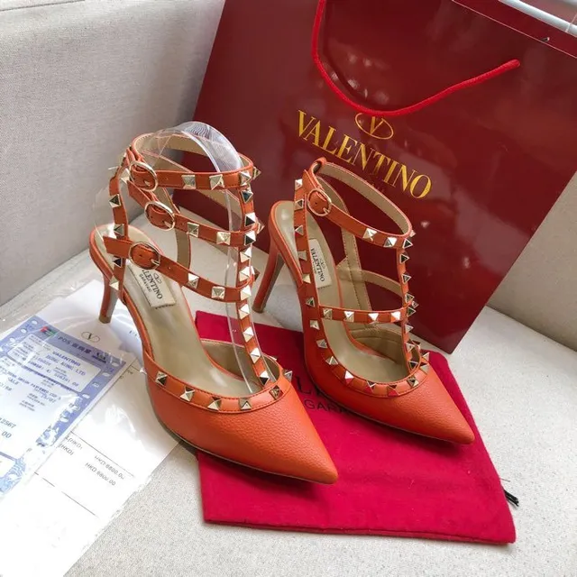 Valentino Rockstud नारंगी चमड़ा पिरामिड स्टड स्टिलेट्टो 5
