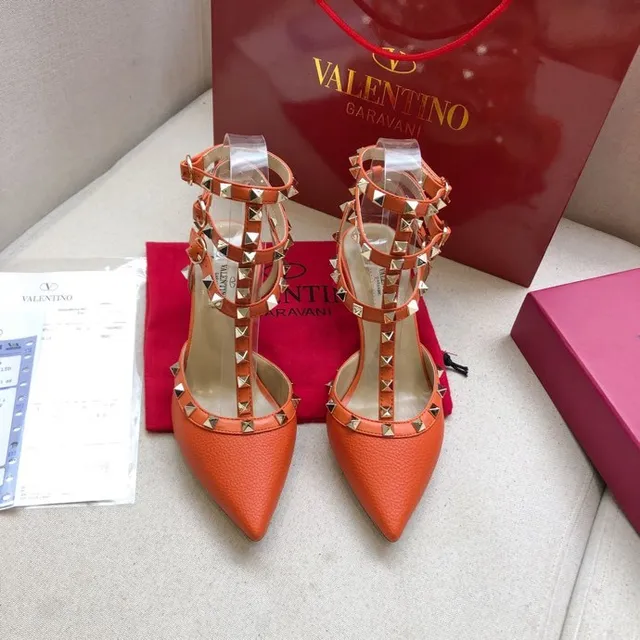 Valentino Rockstud नारंगी चमड़ा पिरामिड स्टड स्टिलेट्टो 6