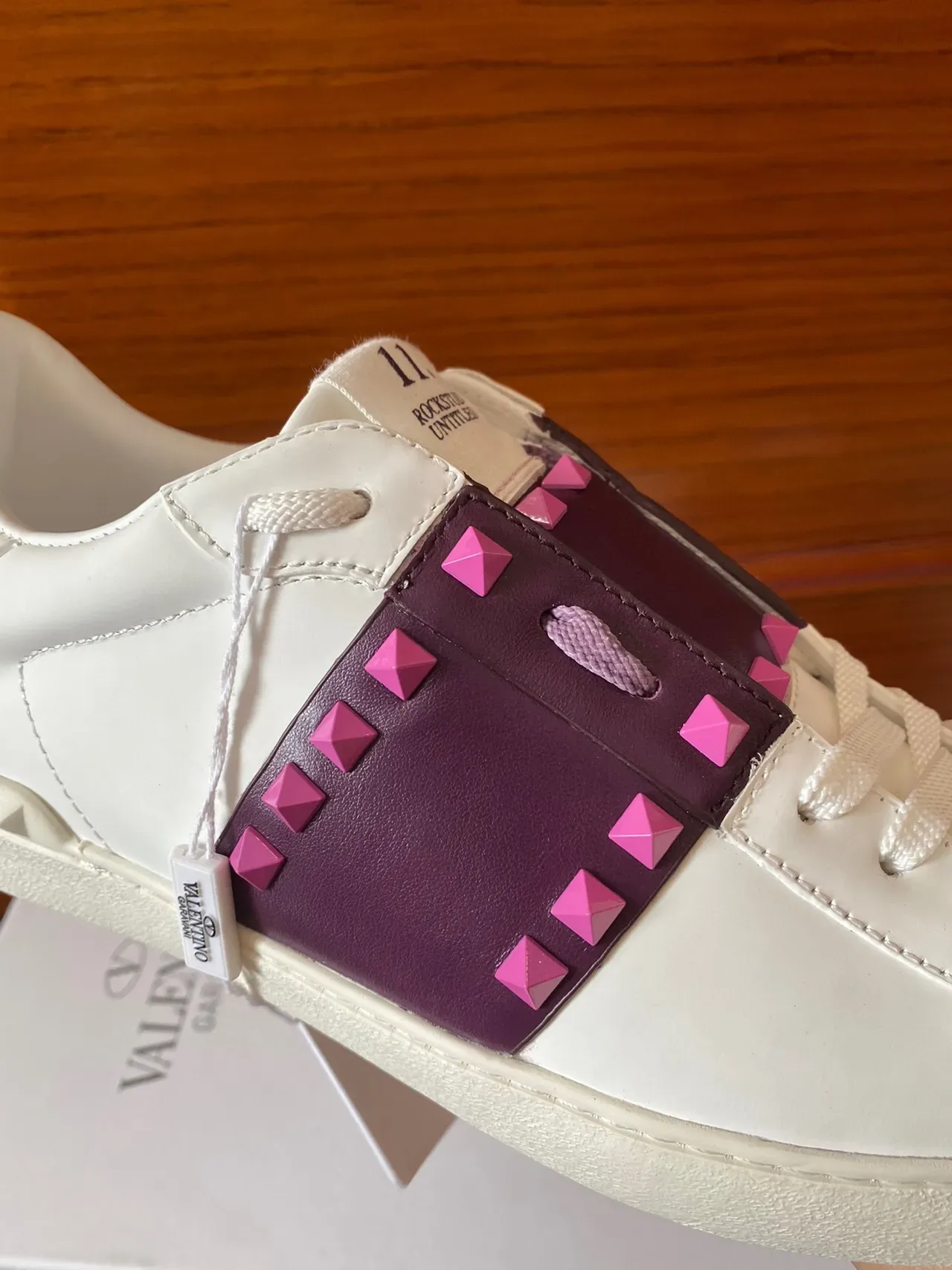 Valentino Rockstud 白紫粉金字塔铆钉生活方式运动鞋 4
