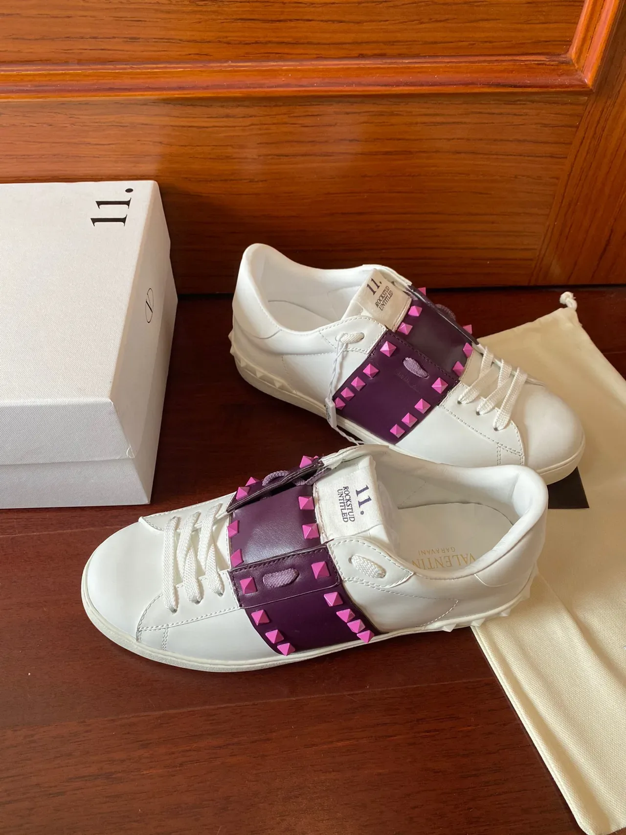 Valentino Rockstud 白紫粉金字塔铆钉生活方式运动鞋 8