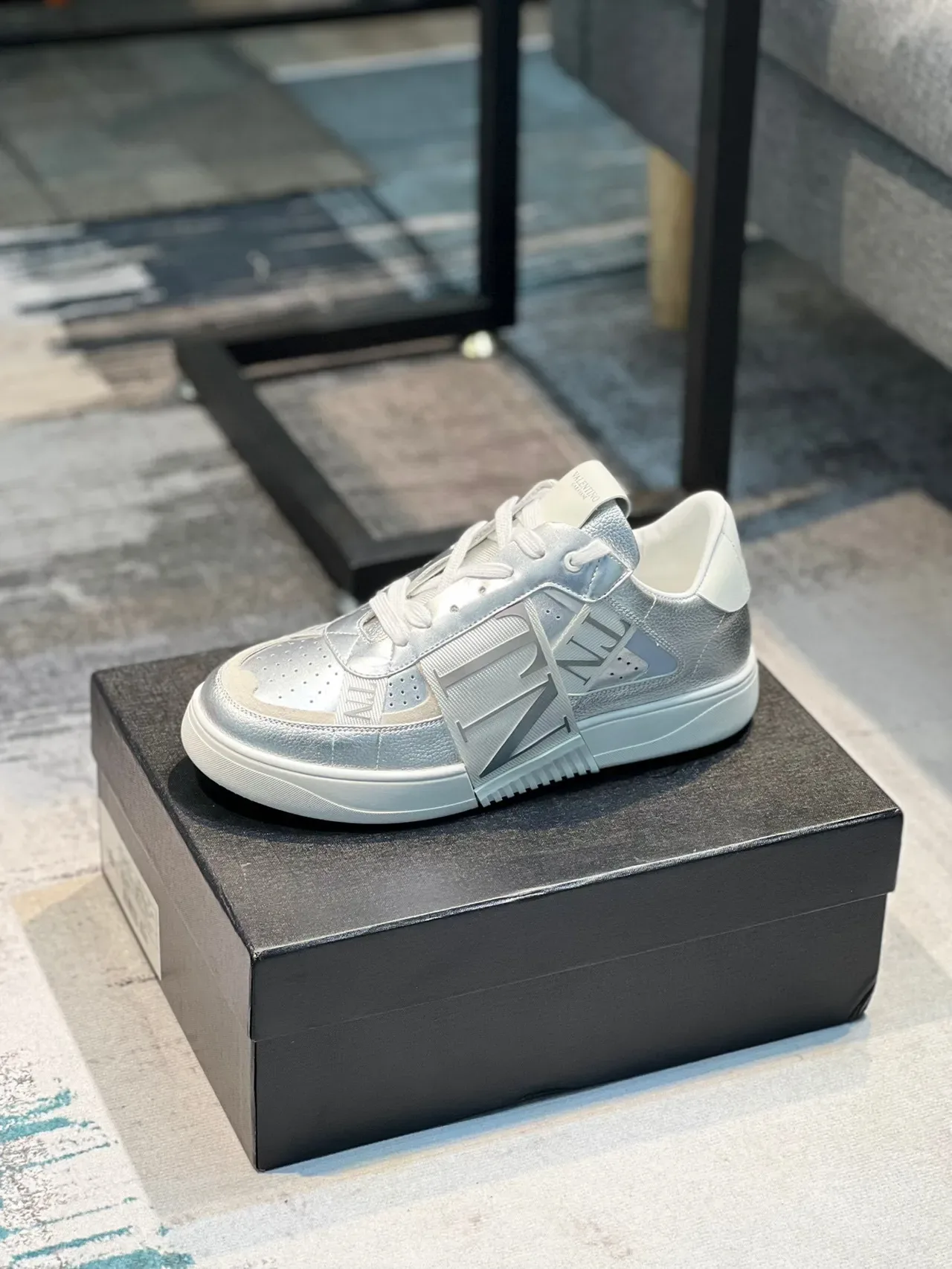 Valentino VLTN Tênis Lifestyle Prata Metálico 9