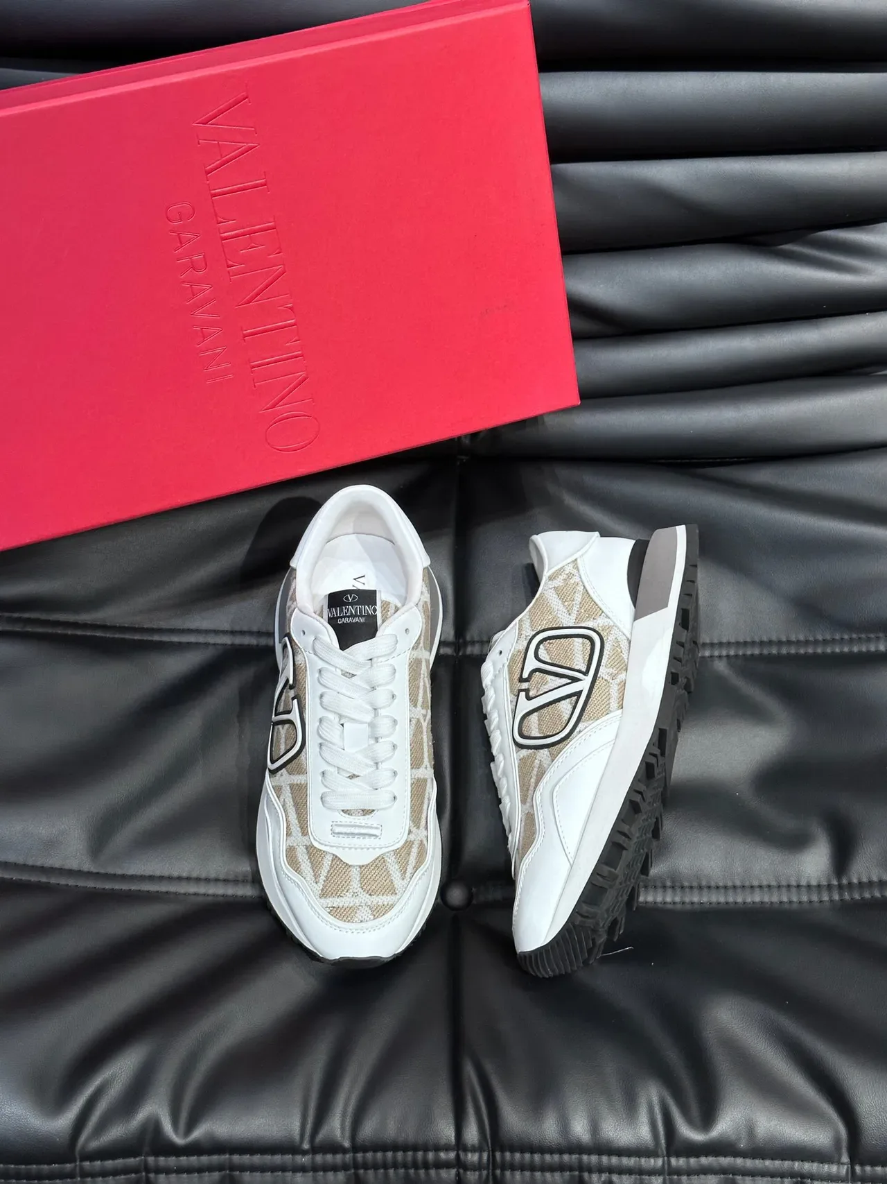 Valentino VLTN Runner Beige and White Lifestyle Sneakers 3