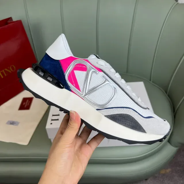 Valentino VLTN Runner 白色粉色海军生活方式运动鞋 4
