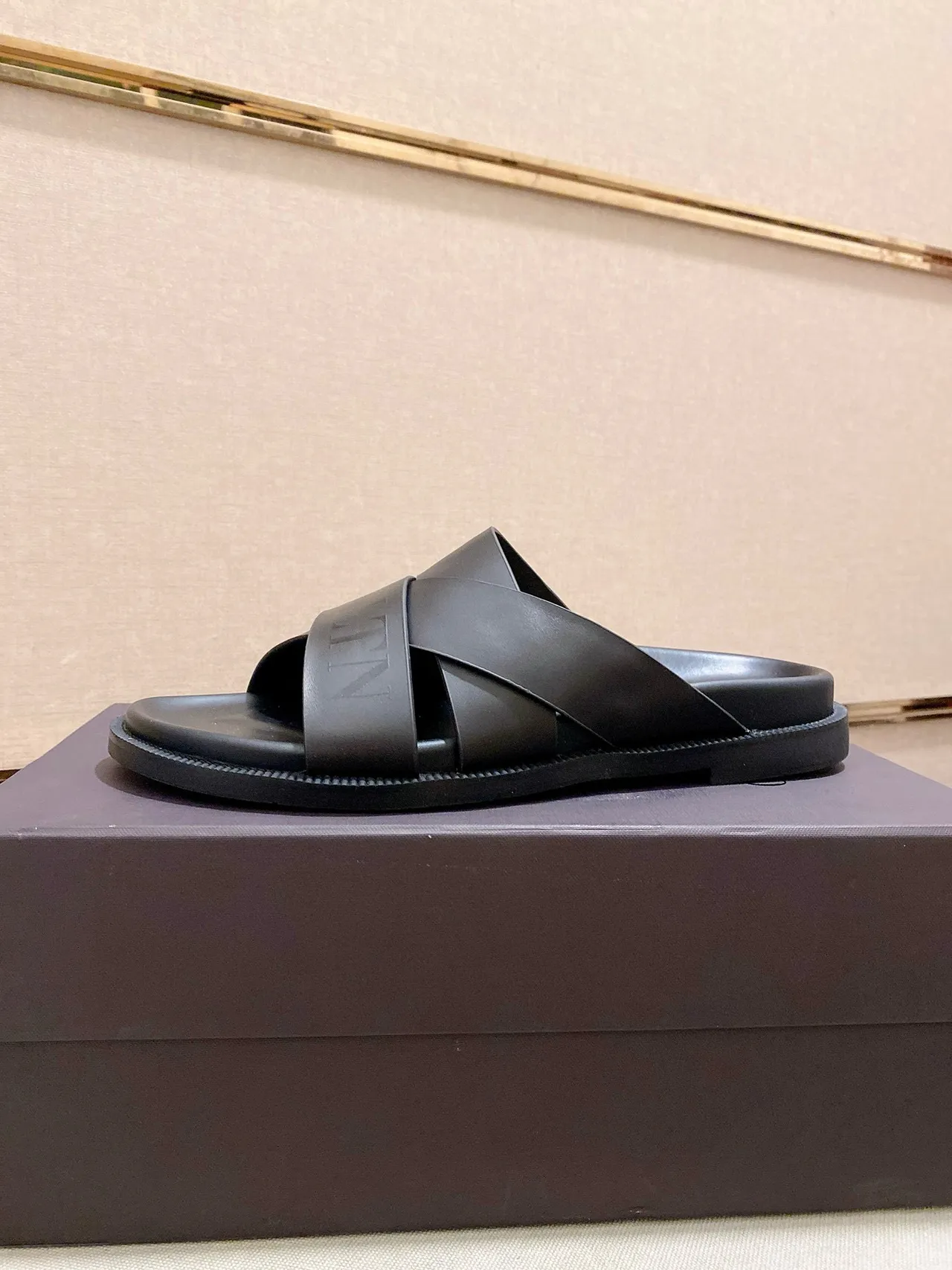 Valentino VLTN Slide Black Navy Brown chaussons 8