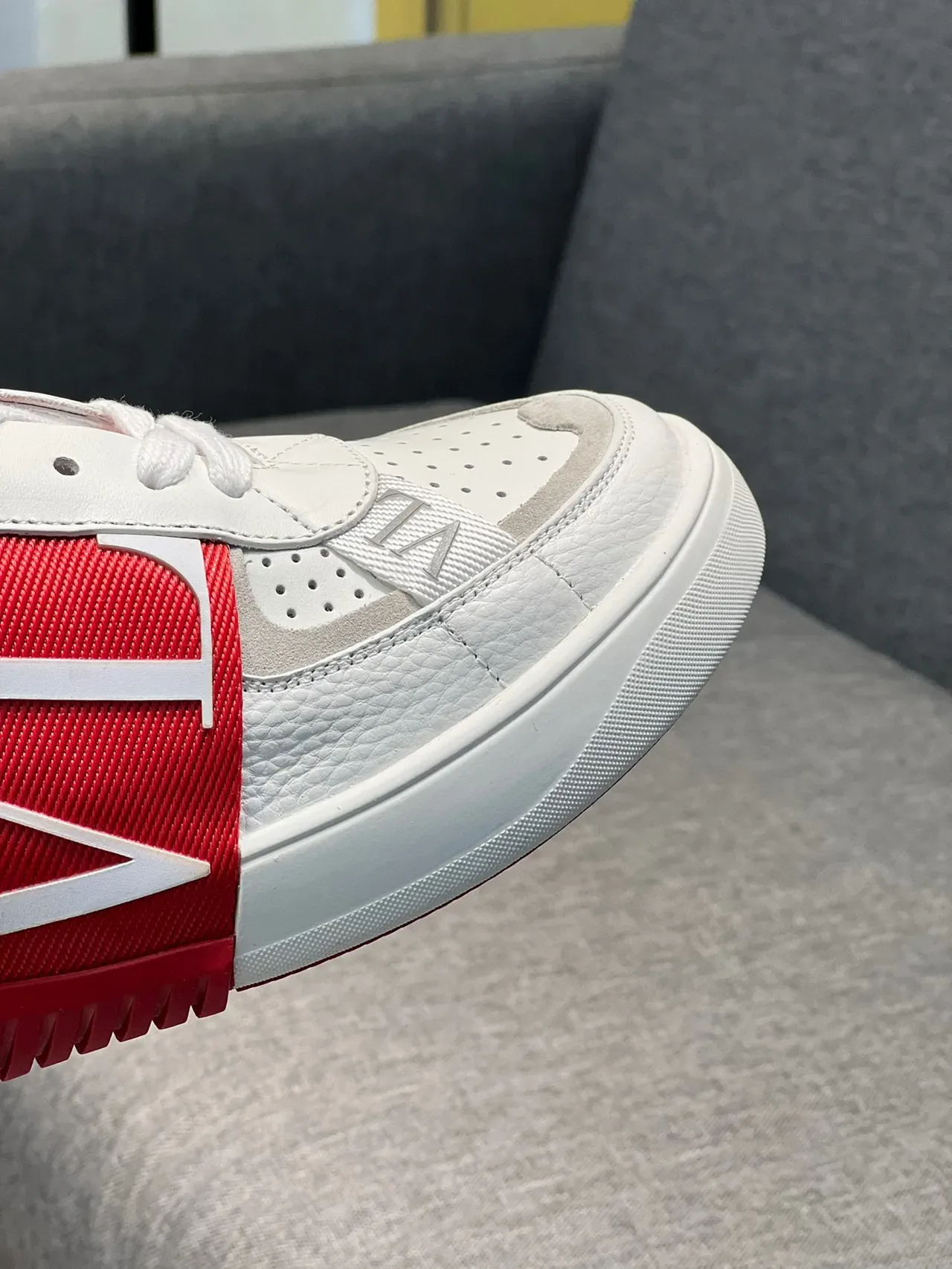 Valentino VLTN Sneaker White Red Lifestyle Sneakers 3