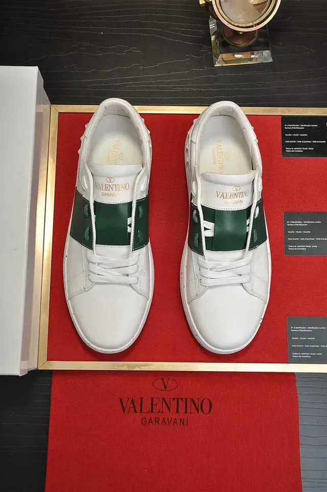 Valentino সাদা সবুজ চামড়া স্ট্রাইপ লাইফস্টাইল স্নিকার 9