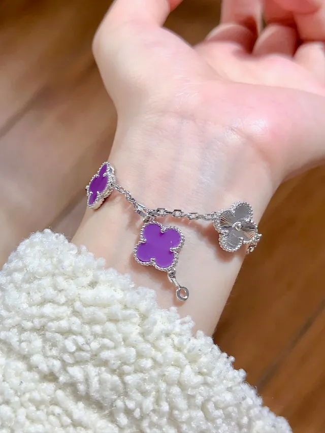 Van Cleef & Arpels Alhambra Cinq Motifs Bracelet Or Blanc et Violet 11