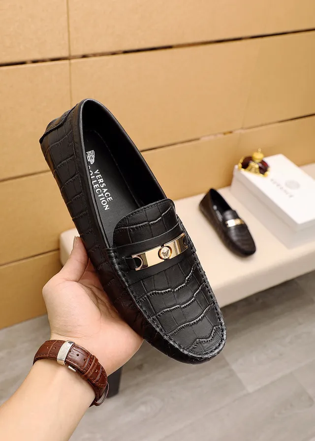 Versace Black Gold Crocodile-Embossed Leather Medusa-Bar Buckle Loafer 7
