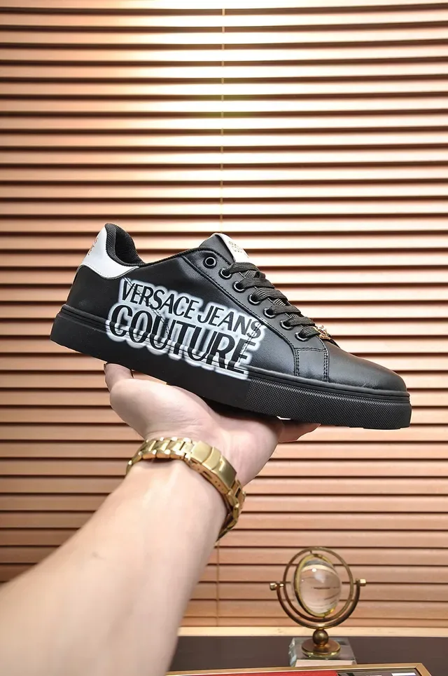 Versace Chain Reaction Preto Dourado Couro Superior Medusa Hardware Lifestyle Sneakers 6