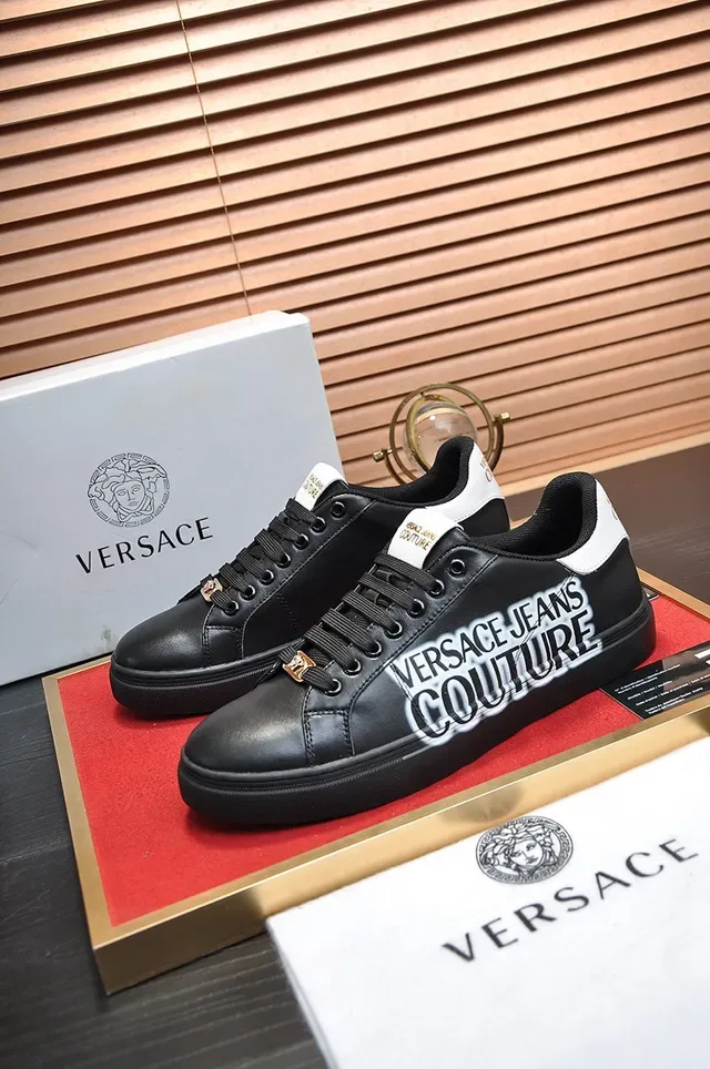Versace Chain Reaction Preto Dourado Couro Superior Medusa Hardware Lifestyle Sneakers 7