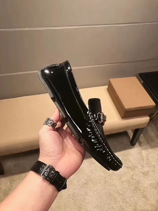 Versace Chain Reaction Glossy Black Medusa Horsebit Loafers 7
