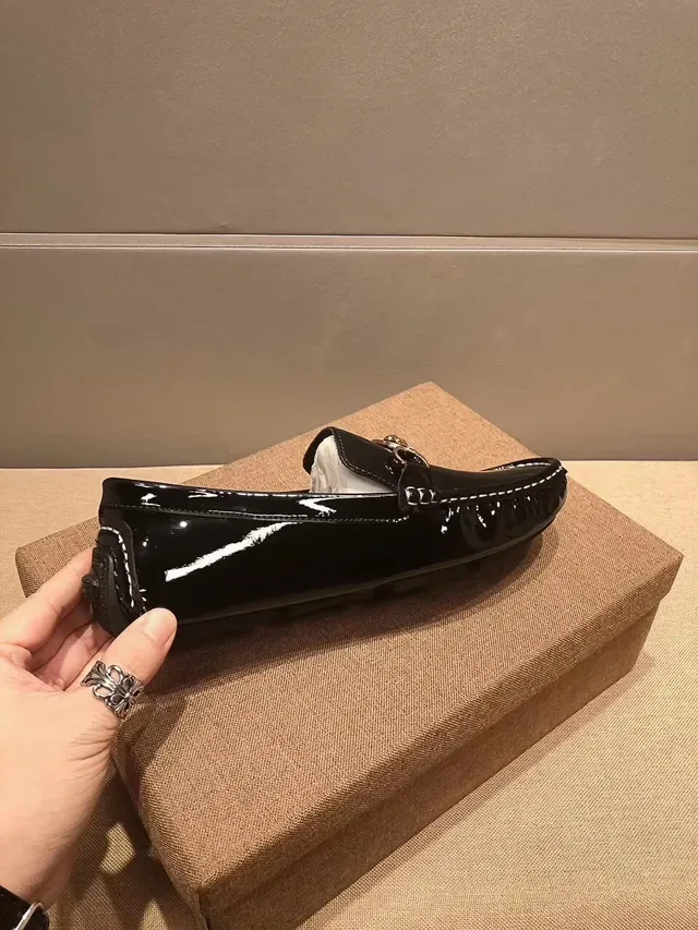 Versace Chain Reaction Glossy Black Medusa Horsebit Loafers 8