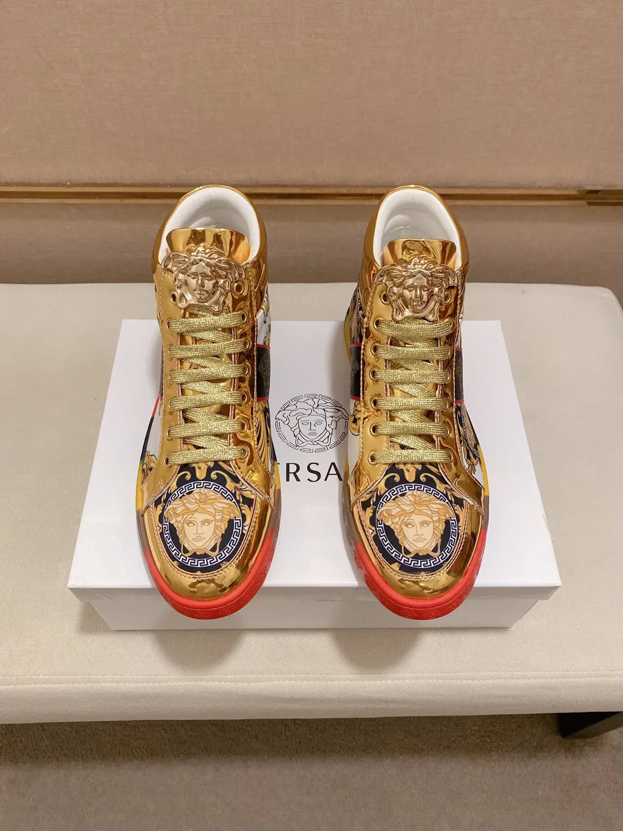 Versace Chain Reaction সোনালী Medusa Baroque Print লাইফস্টাইল স্নিকার 4