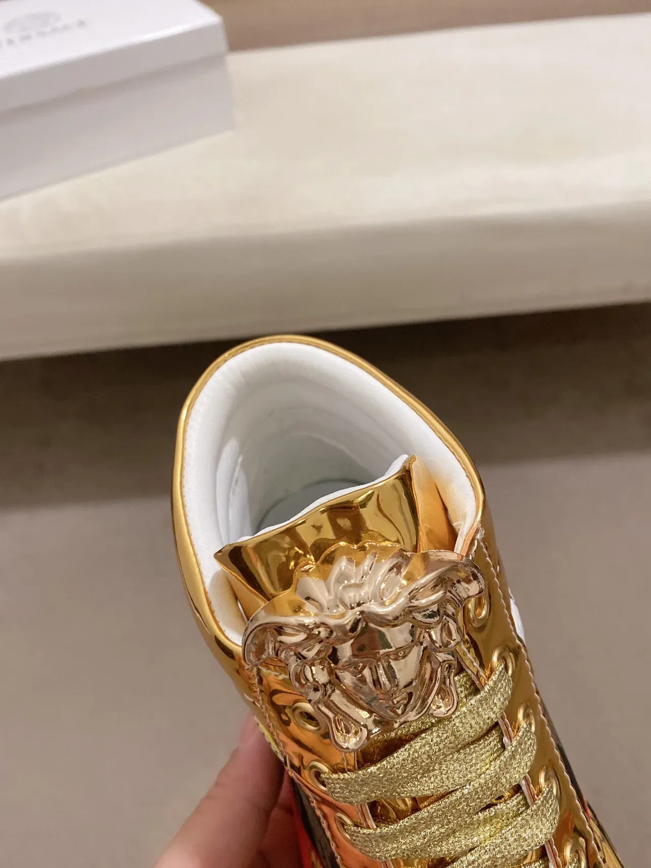 Versace Chain Reaction সোনালী Medusa Baroque Print লাইফস্টাইল স্নিকার 5