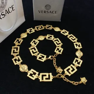 Versace Greca Odissea सोने के टोन ग्रीक की मेड्यूसा नेकलस