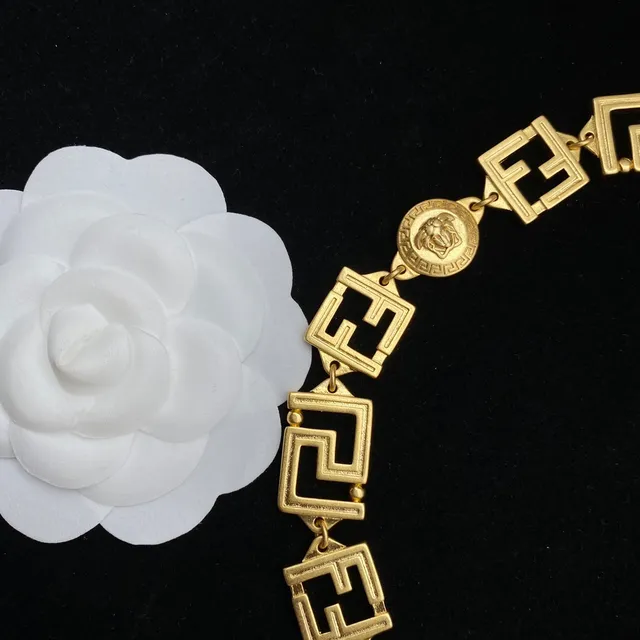 Versace Greca Odissea सोने के टोन ग्रीक की मेड्यूसा नेकलस 8