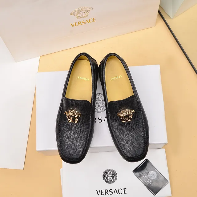 Versace Medusa Head Noir Doré Cuir Pebbled Hardware Loafer 9