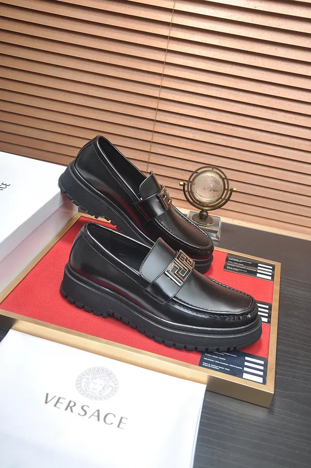 Versace Odissea Negro Dorado Cuero Pulido Hebilla de Metal Greca Loafer 6