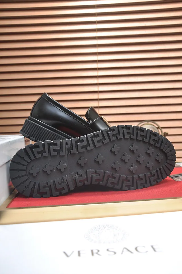 Versace Odissea Negro Dorado Cuero Pulido Hebilla de Metal Greca Loafer 7