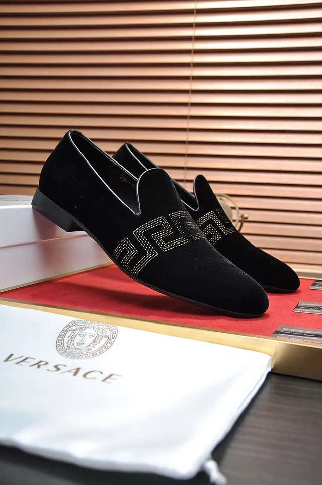 Versace Odissea Mocassins Noirs en Velours Brodés Greca 8