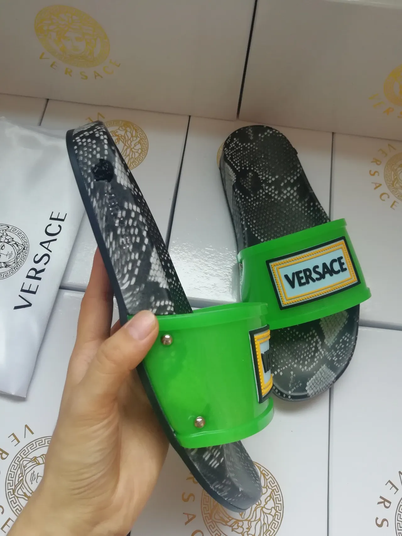 Versace Slide 蛇皮印花 黑色绿色 鞋带拖鞋 5