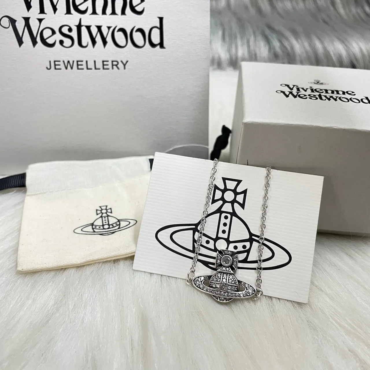 Vivienne Westwood 球形银粉色主题 Pavé 水晶 镶嵌 耳环 6