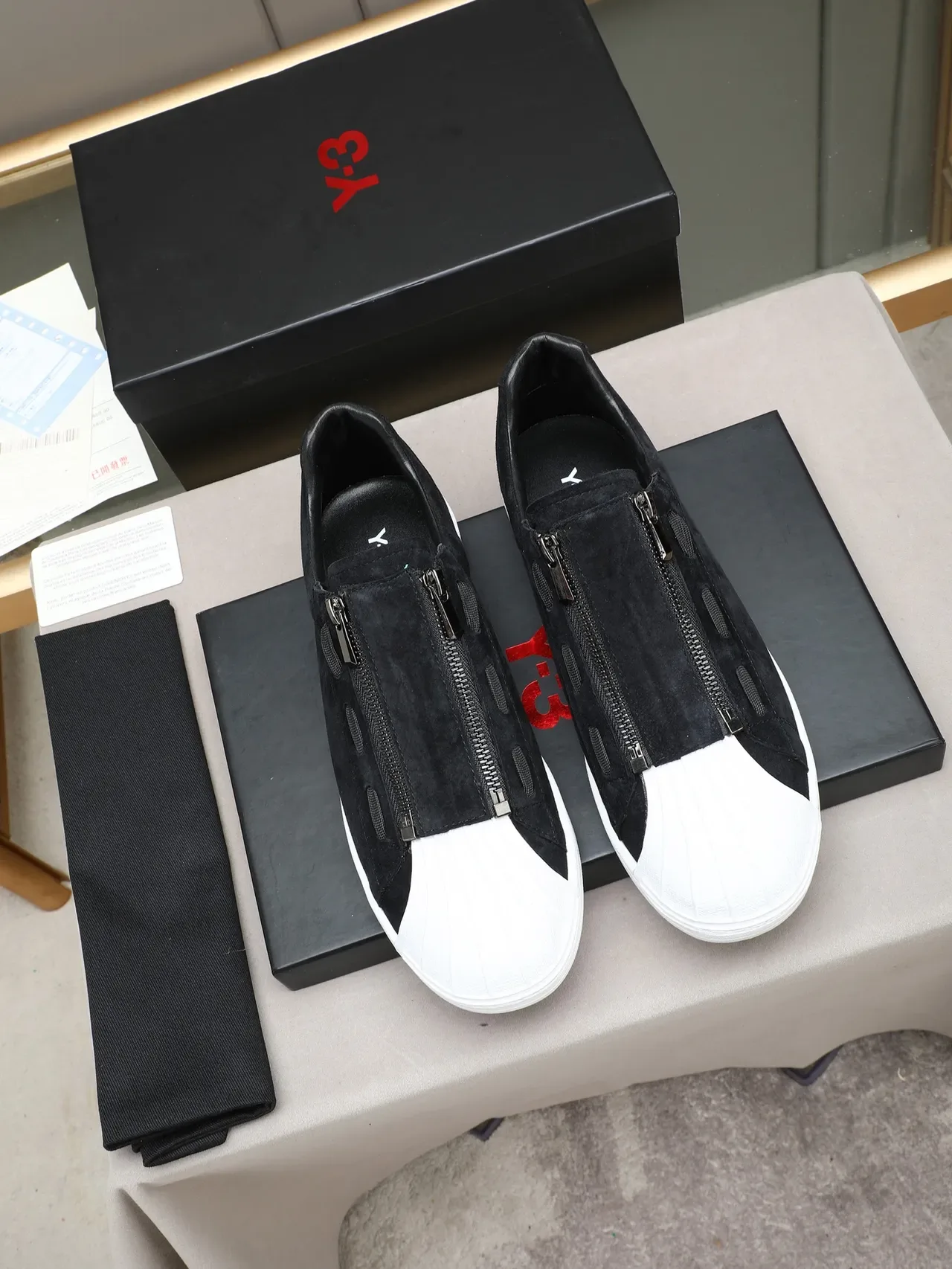 Y-3 Kaiwa Black White Zipper-Closure Suede Upper Lifestyle Sneakers 3