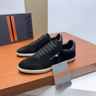 Zegna काला स्यूड लो-टॉप लाइफस्टाइल स्नीकर्स
