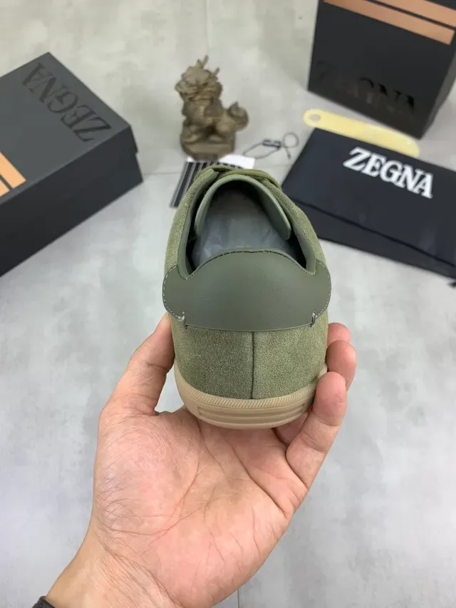 Zegna 橄榄绿麂皮低帮生活运动鞋 3