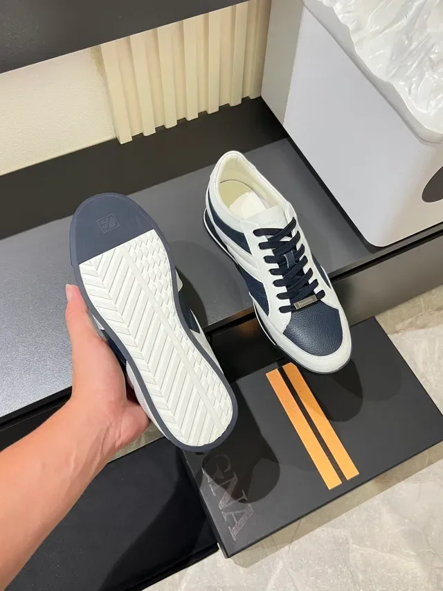Zegna 双色皮革 海军蓝与白色生活方式运动鞋 3