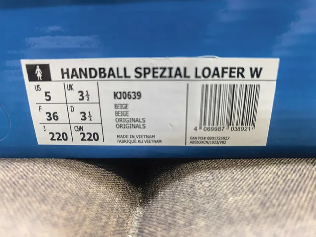 Adidas Beige Marrom Camurça Superior Fechamento com Alça Mocassim 2