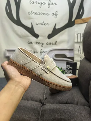 Adidas Beige Marrom Camurça Superior Fechamento com Alça Mocassim 5