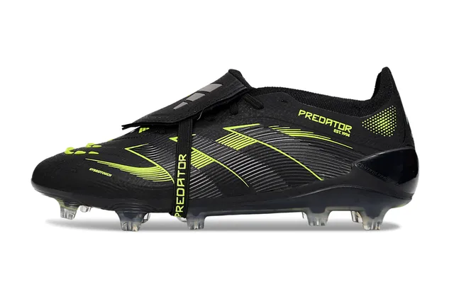 Adidas Noir et Vert sans lacets superposées à la sangle matériaux synthétiques motif ondulé tige sol ferme chaussures de football 7