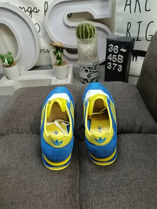 Adidas 蓝色 黄色 Retro Runner 轮廓 麂皮 和 纺织 鞋面 Lifestyle Sneakers 8