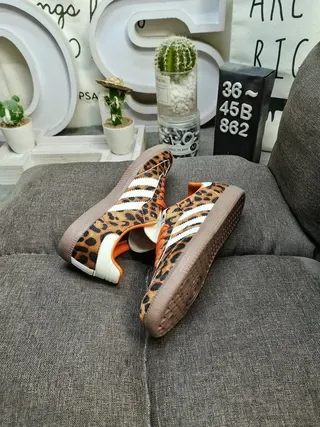 Adidas حذاء أسلوب حياة بني برتقالي مطبوعة الفهد في الجزء العلوي لمسات 6
