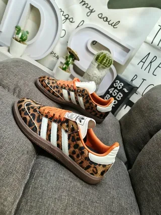 Adidas حذاء أسلوب حياة بني برتقالي مطبوعة الفهد في الجزء العلوي لمسات 7