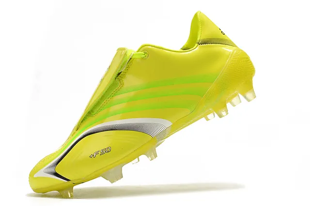 Adidas F50 Rojo Blanco Superior Sintético Brillo Cordones Asimétricos Campo Firme Zapatos de Fútbol 23