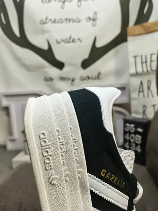 Adidas Gazelle काला और सफेद प्लेटफॉर्म लाइफस्टाइल स्नीकर 3