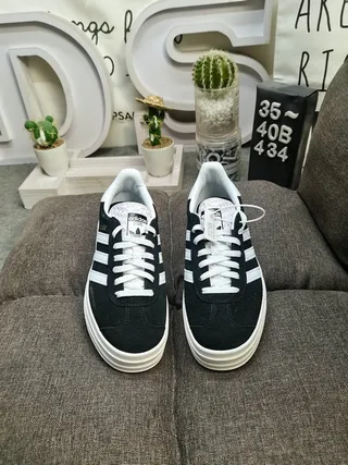 Adidas Gazelle काला और सफेद प्लेटफॉर्म लाइफस्टाइल स्नीकर 10
