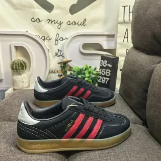 Adidas Gazelle Chaussures lifestyle en daim noir rouge