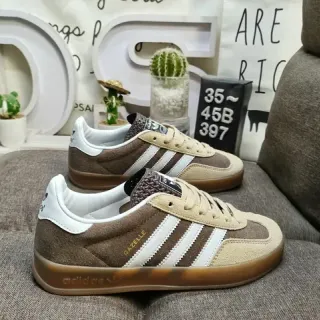Adidas Gazelle بني بيج أبيض جوم أسلوب حياة حذاء رياضي