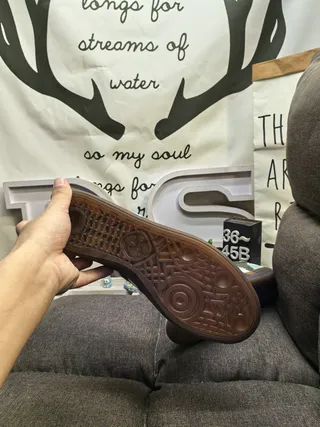 Adidas 绿色紫色灯芯绒和麂皮鞋面的三条纹侧边生活方式运动鞋 4
