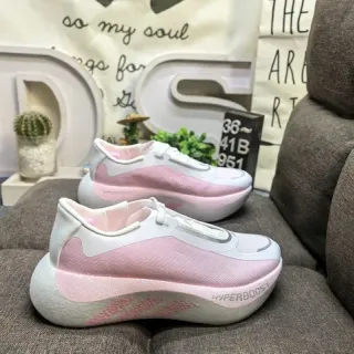 Adidas Hyperboost حذاء رياضي أسلوب حياة وردي أبيض