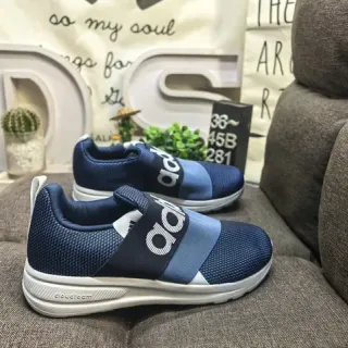 أديداس أحذية رياضية Navy White Slip-On بـ Mesh Upper نمط Lifestyle