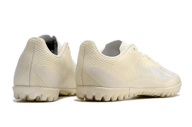 Adidas أحذية كرة القدم تورف وردي أسود منخفضة القطع شبكة صناعية ثلاث خطوط بيضاء 10