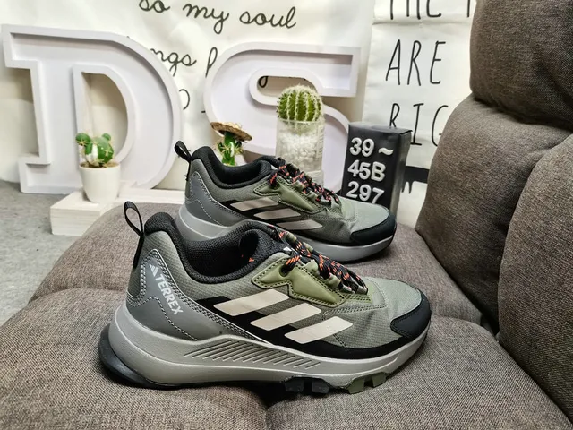 Adidas Rosa Cinza Inspirado em Trilha Malha e Sintético Superior Tênis Lifestyle 21