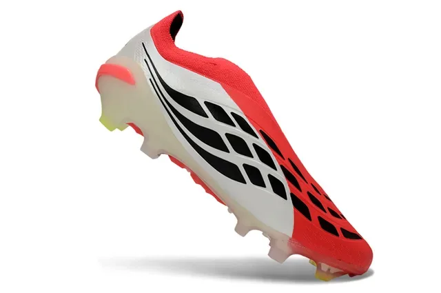 Adidas Predator أحمر أبيض أسود Firm-Ground أحذية كرة القدم 11