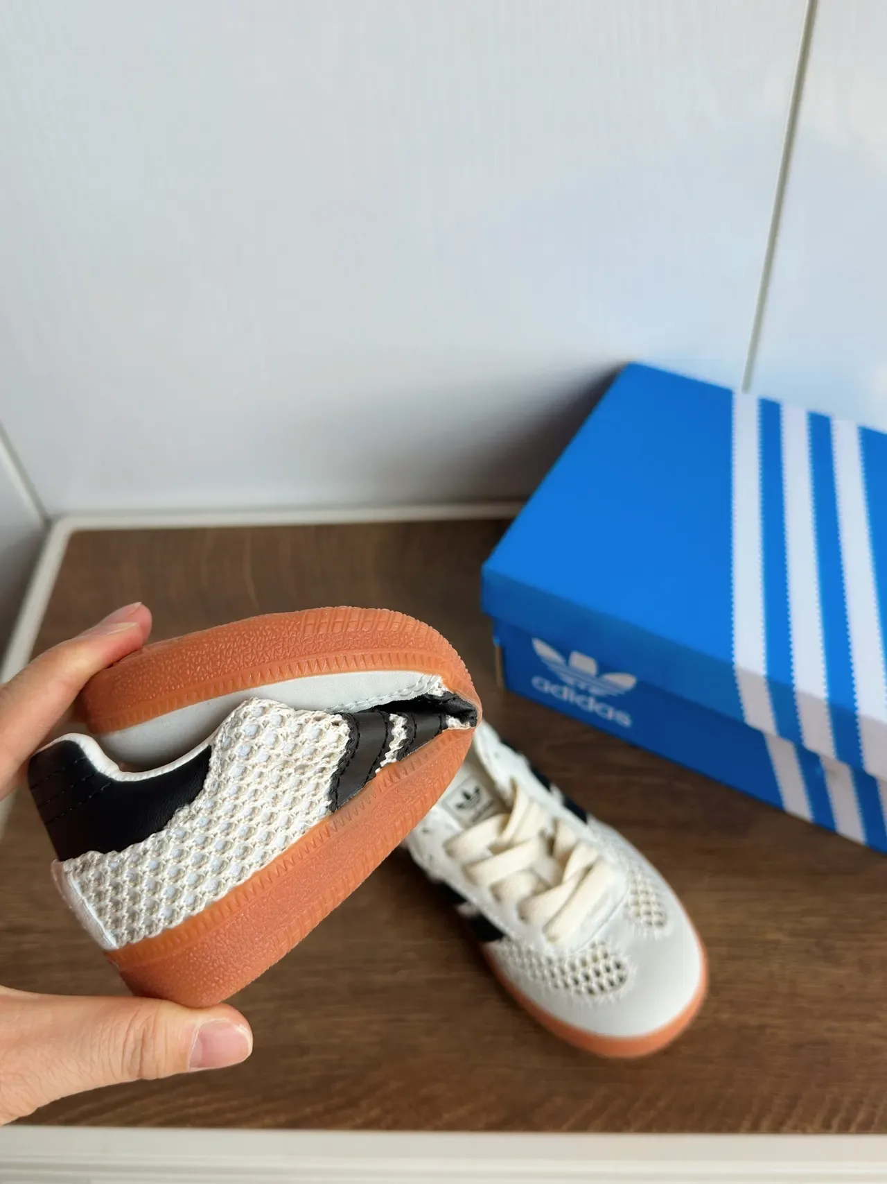 Adidas Samba OG maillé blanc noir gomme sneakers lifestyle 5