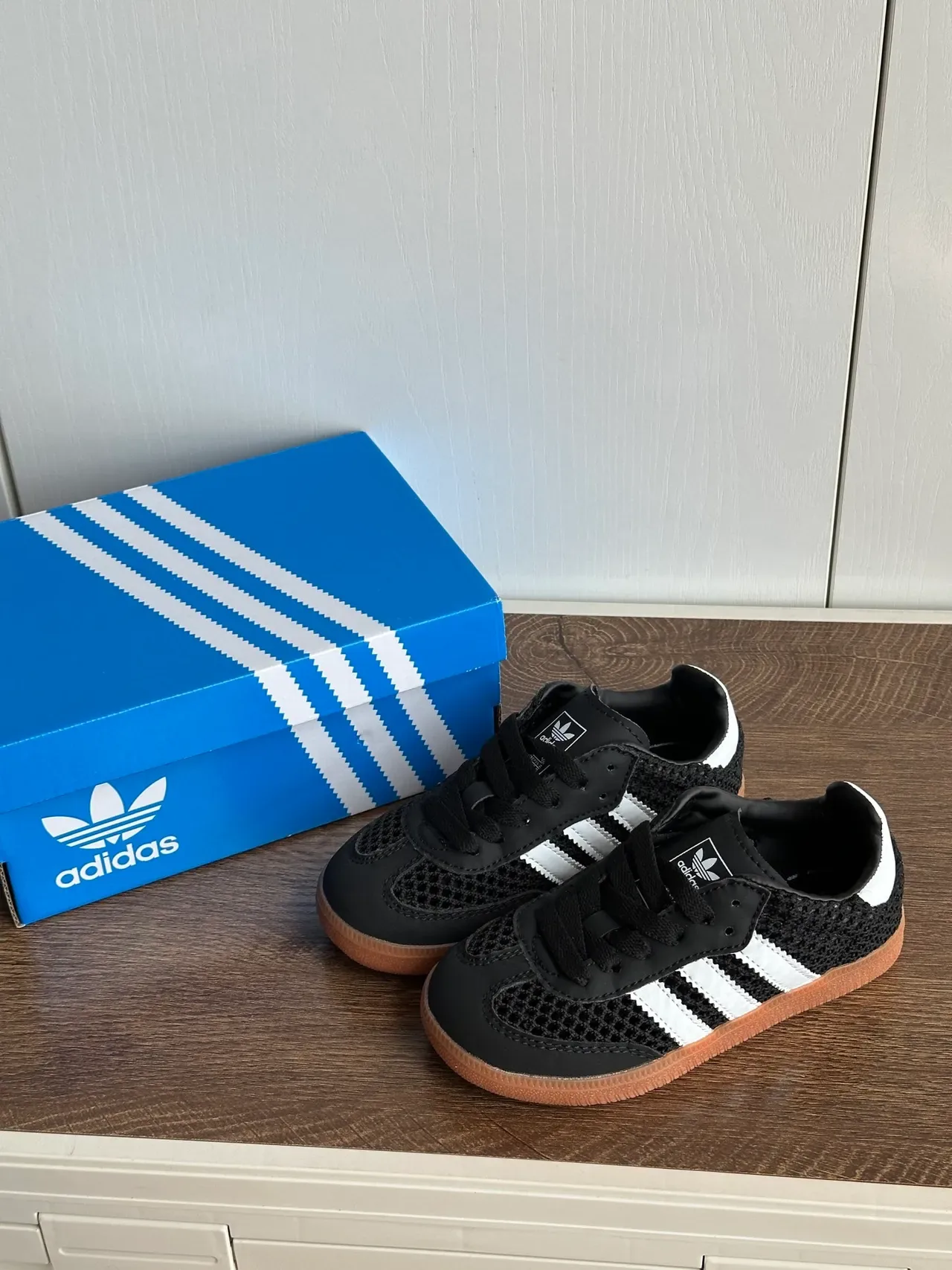Adidas Samba OG maillé blanc noir gomme sneakers lifestyle 19