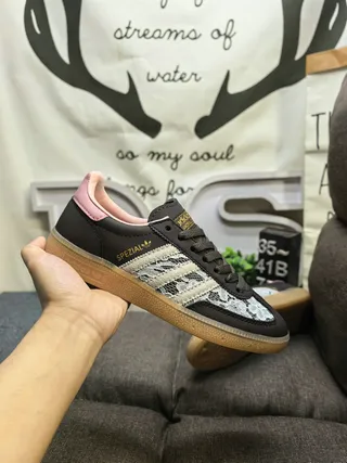 Adidas Spezial 黑色粉色蕾丝叠加生活方式运动鞋 5